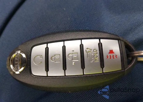 2018 Nissan Rogue Sv z USA, uszkodzony, nr VIN 5N1AT2MV9JC832798